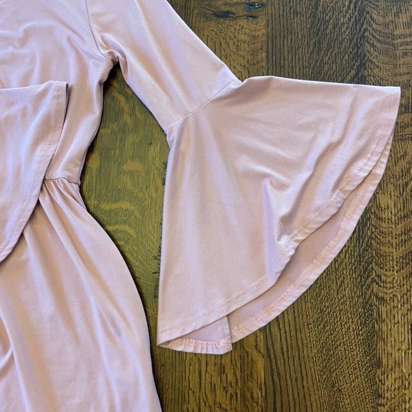 Maternity (can be worn as non-maternity) dress. - Picture 2 of 4